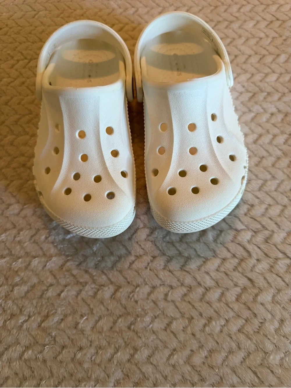 CROCS Kids Classic Clog in White Size 11